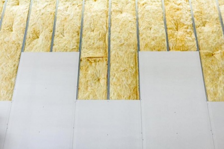 Pose de cloison en pl&acirc;tre, les &eacute;tapes pour r&eacute;ussir